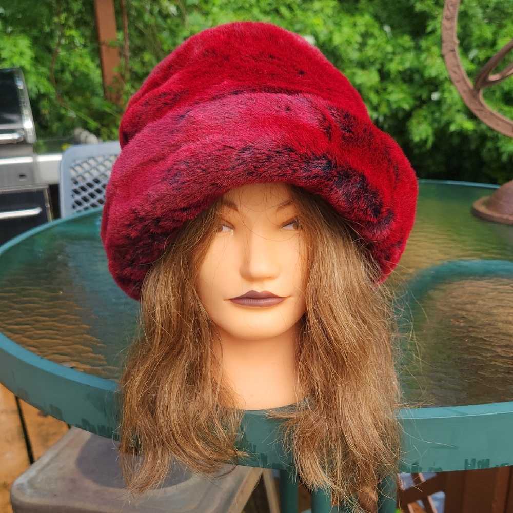 Elegant Red Wide-Brimmed Hat